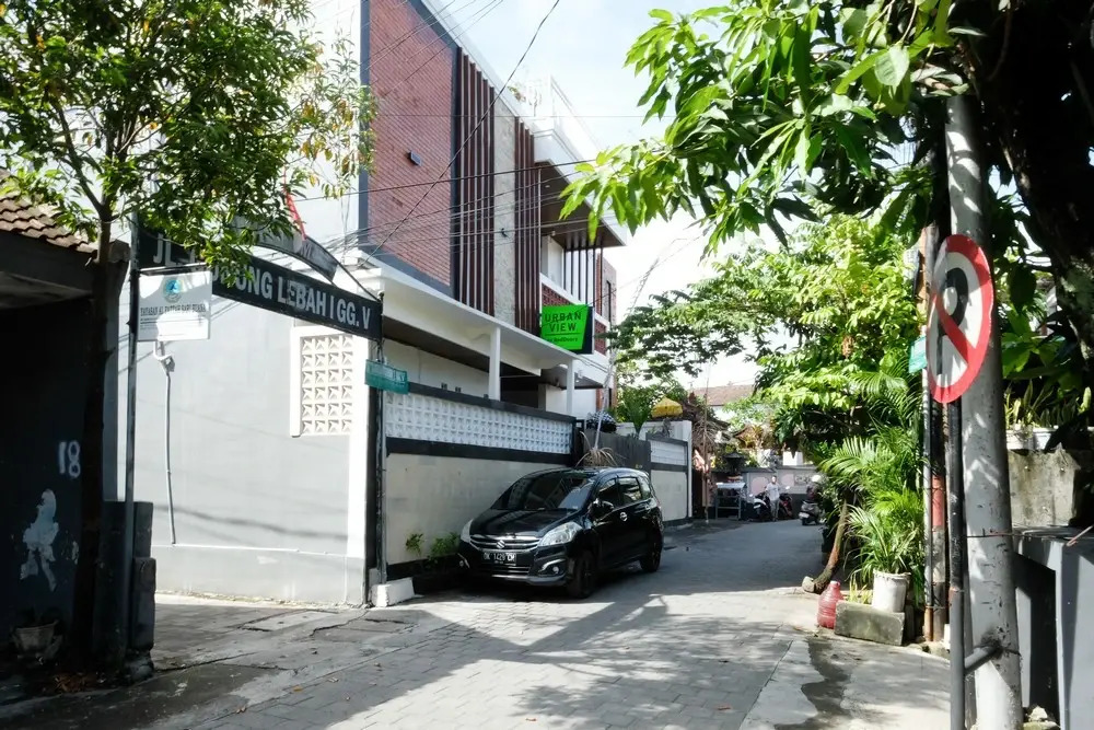 Urbanview Hotel Arta Guna Casa