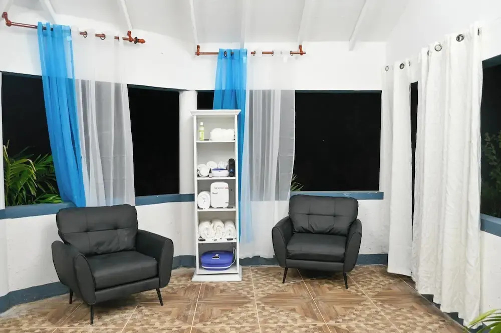 Villa Serenity Water View Suite Sleeps 3 w Pool
