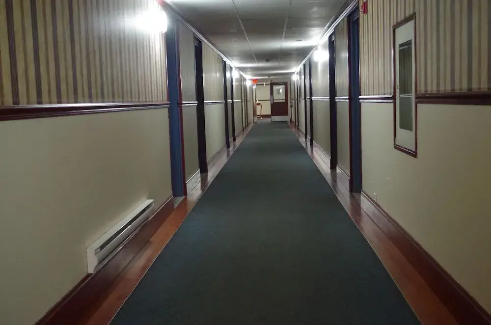 Causeway Bay Hotel Sparwood