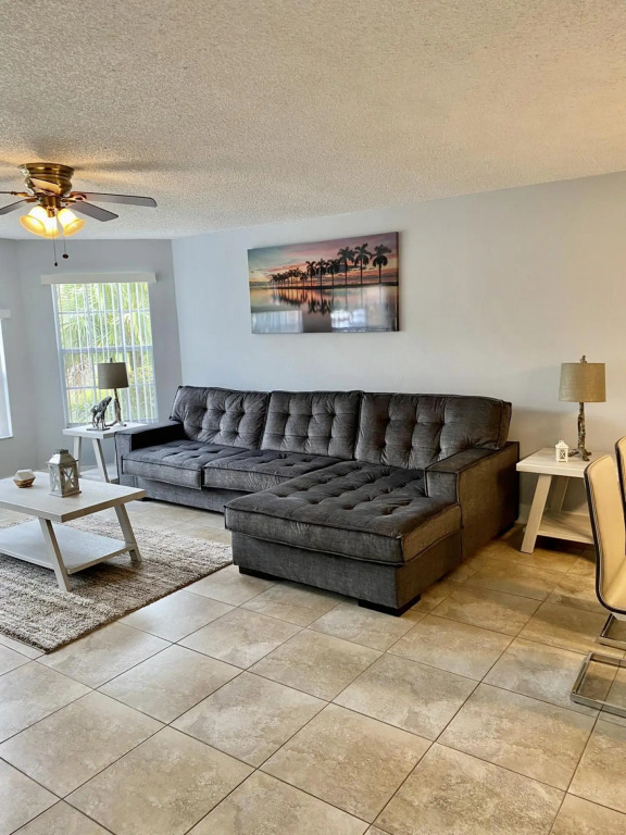 Grand Luxury Condo Apartment Near Disney Universal 2