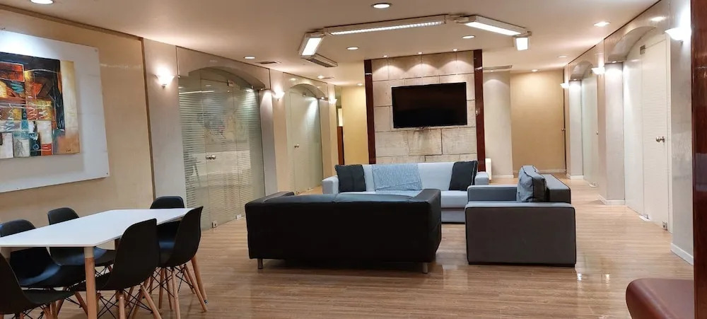 Deluxe apartment 12BD 6BATH