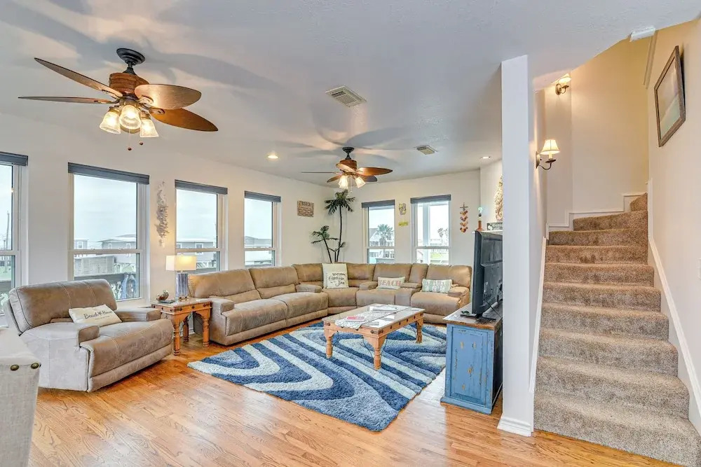Near Surfside Jetty County Park: Home w/ Deck!