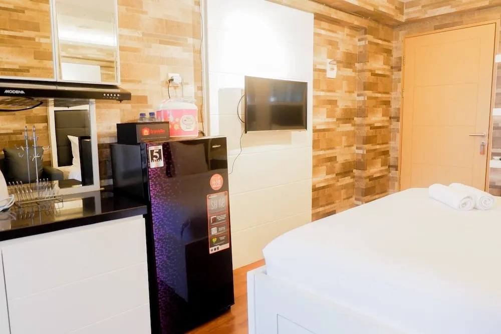 Minimalist Comfy Studio Apartment at Educity Pakuwon