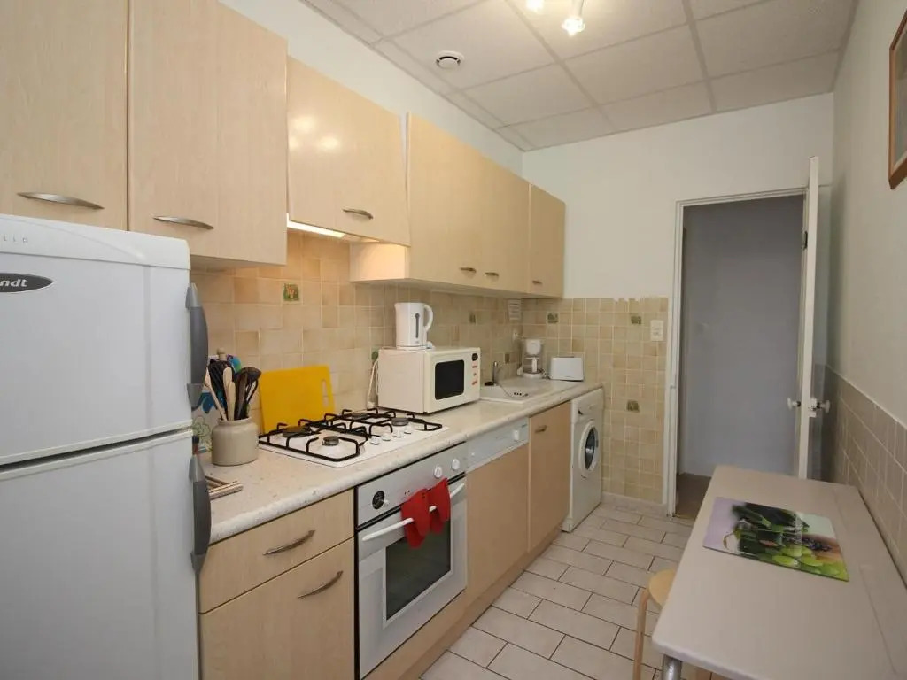 Appartement La Bourboule, 4 pièces, 6 personnes - FR-1-608-11