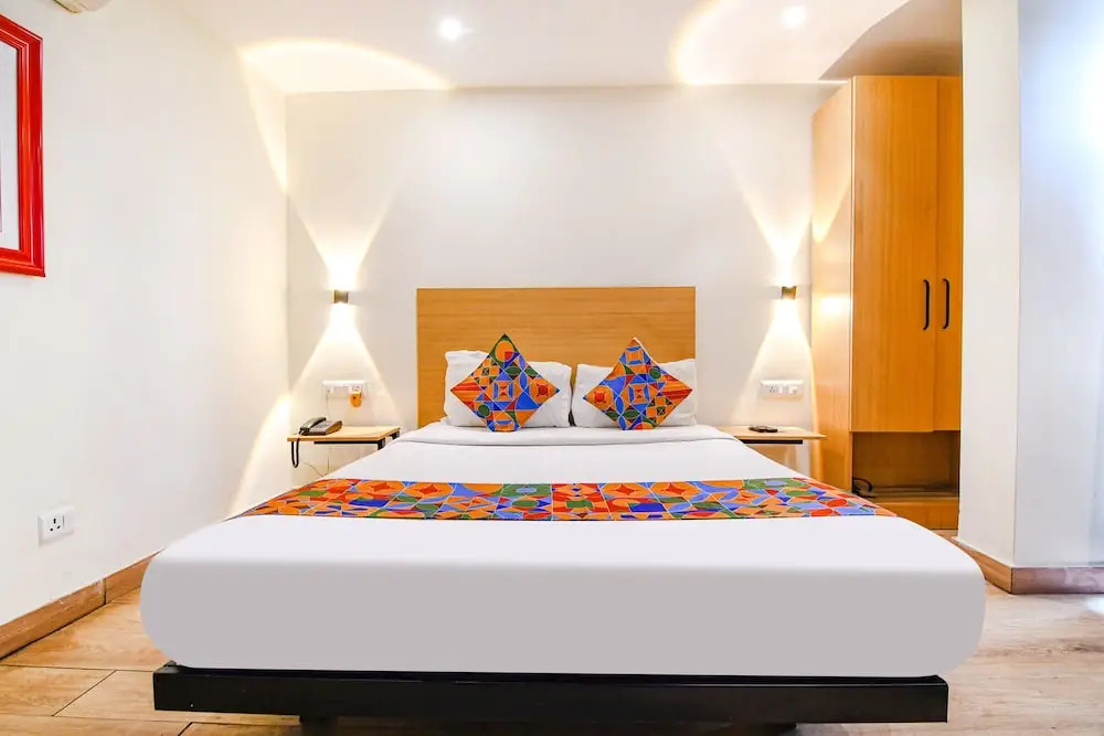 OYO Townhouse 152 Hotel Suncitel Airport