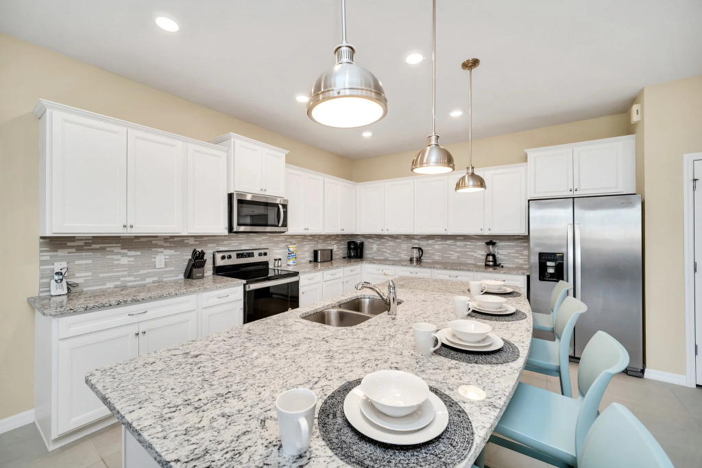 Brand New 9Bd Mansion Pool/ Spa At Windsor Island, Davenport, US