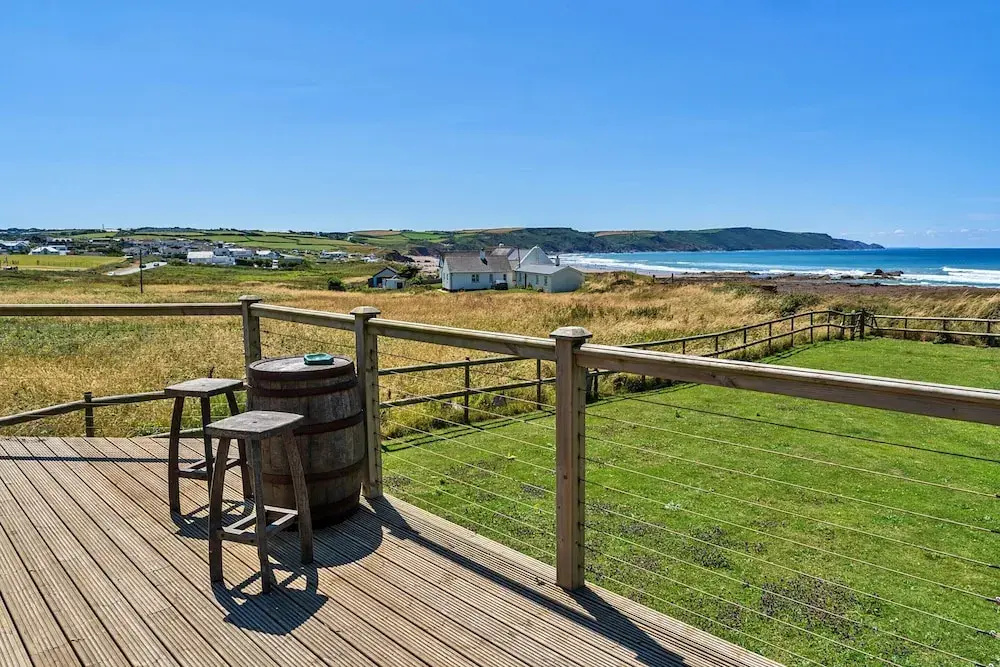 Lodge in Cornwall With Widemouth Bay Views