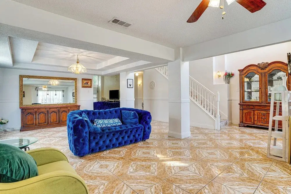 Large Families Welcome! Spacious Fort Worth Home