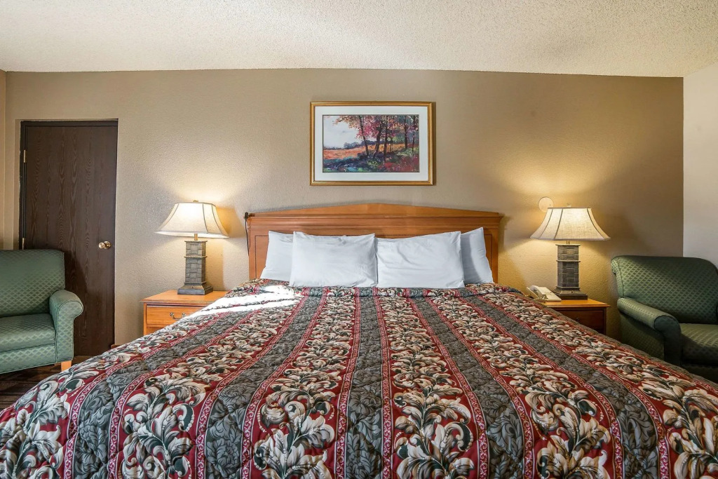Rodeway Inn Cheyenne I-80 East