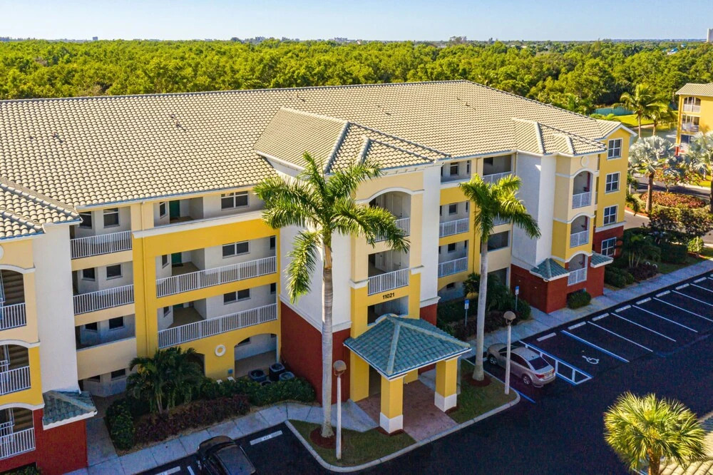 Gulf Reflections # 204 - 11021 Gulf Reflections Dr by Coastal Vacation Properties