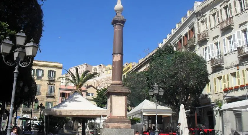 Piazza Yenne Retrò
