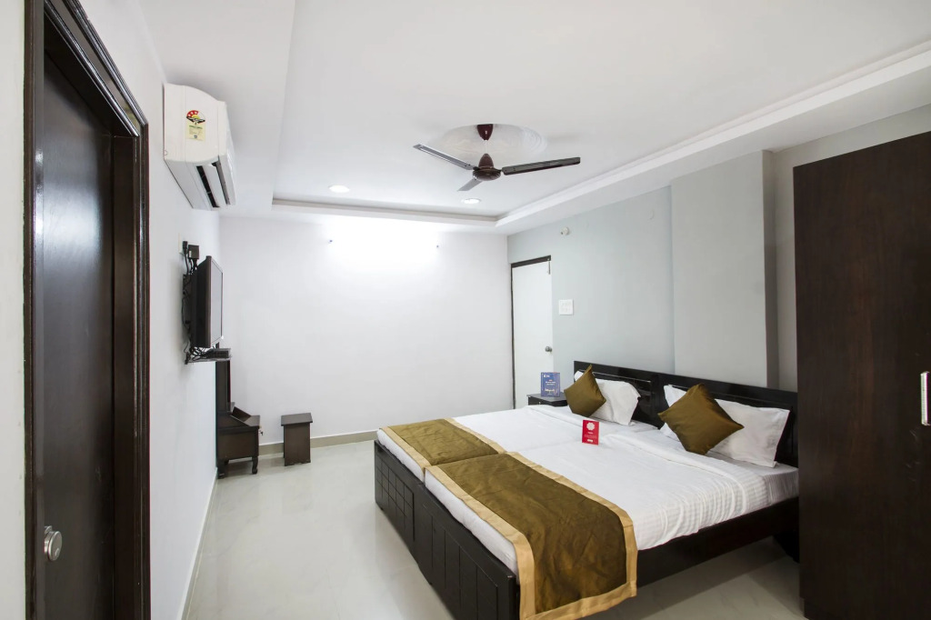 OYO Flagship 463 Banjara Hills