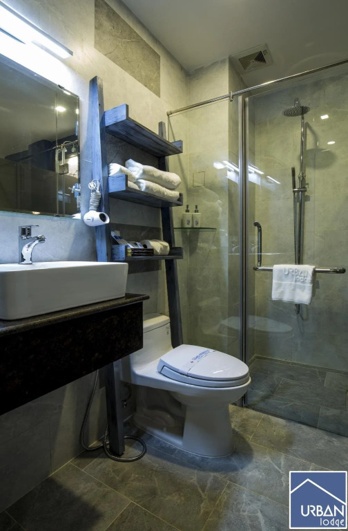 Urban Lodge Hotel Hostel
