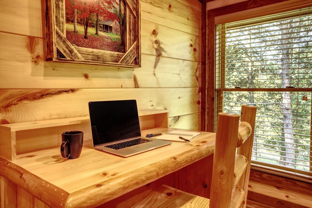 Scenic Solitude 2 Bedroom Home by Redawning