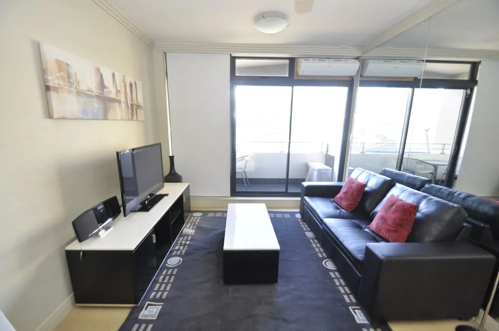 Pyrmont Modern Jones Bay Apartments