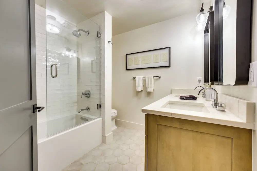 Inviting & Renovated Home in Crested Butte