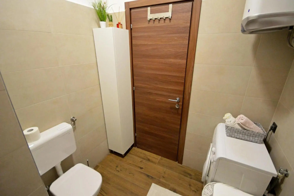 Balcony 4 bedroom apartment by Book-Rijeka