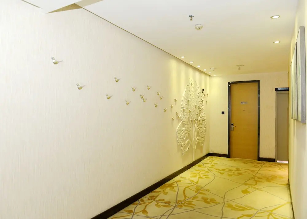 Guangzhou Joyous Seasons Hotel