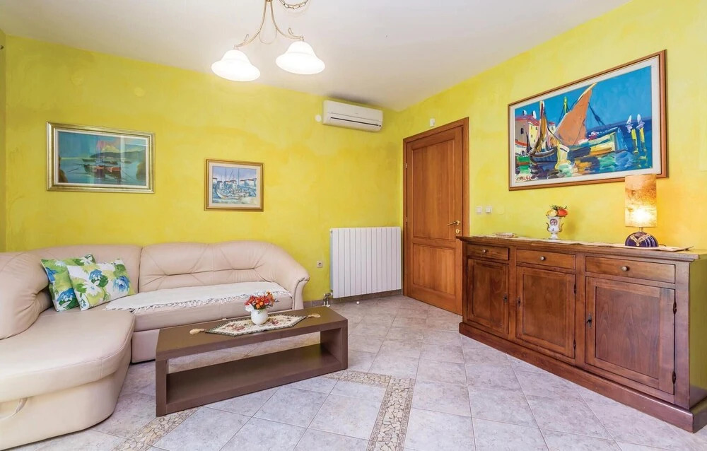 Stunning Home in Cizici With Wifi and 1 Bedrooms