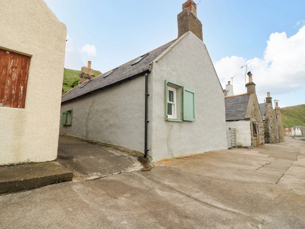 49 Crovie Village