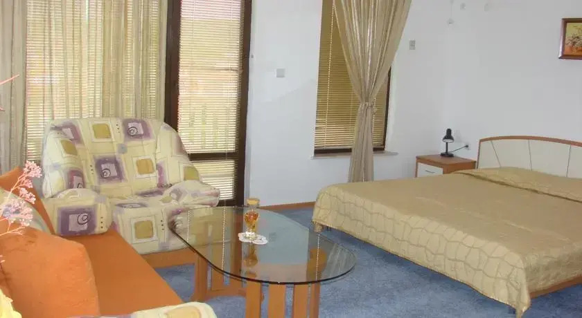 Family Hotel The Golden fish