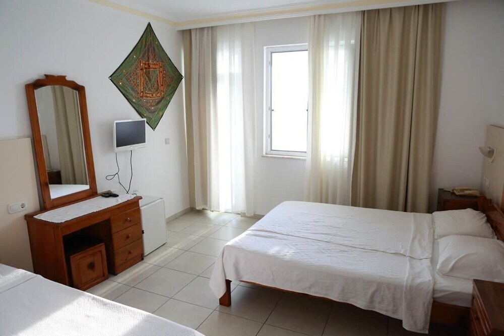 Simsek Hotel