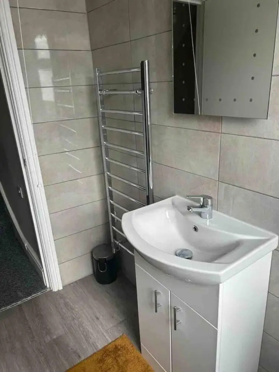 Hidden gem Close to the City Centre Free Parking