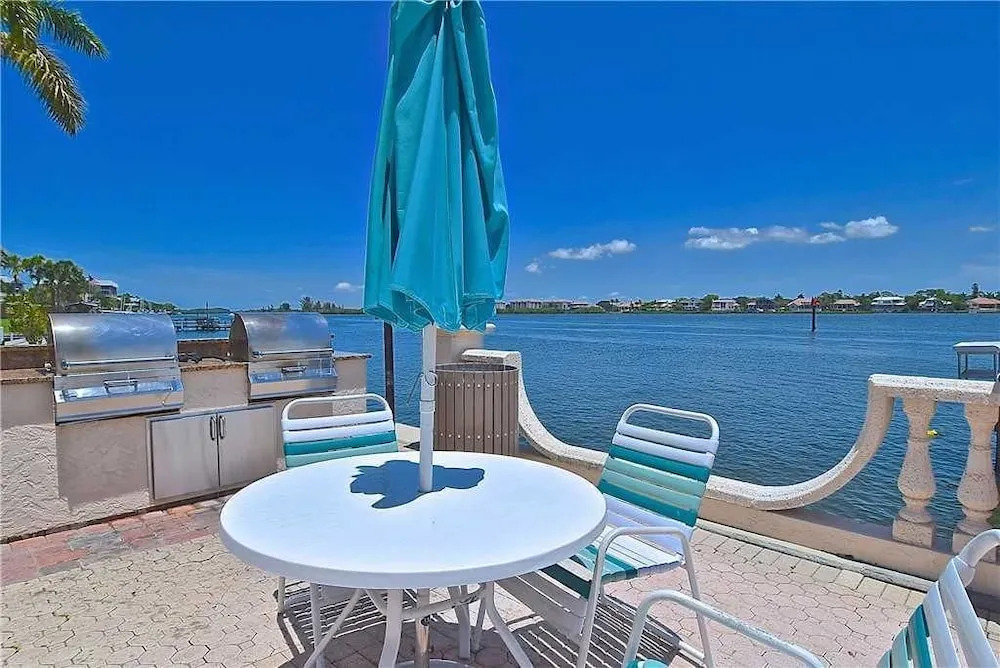 Palm Bay Club G34 - One Bedroom Condo