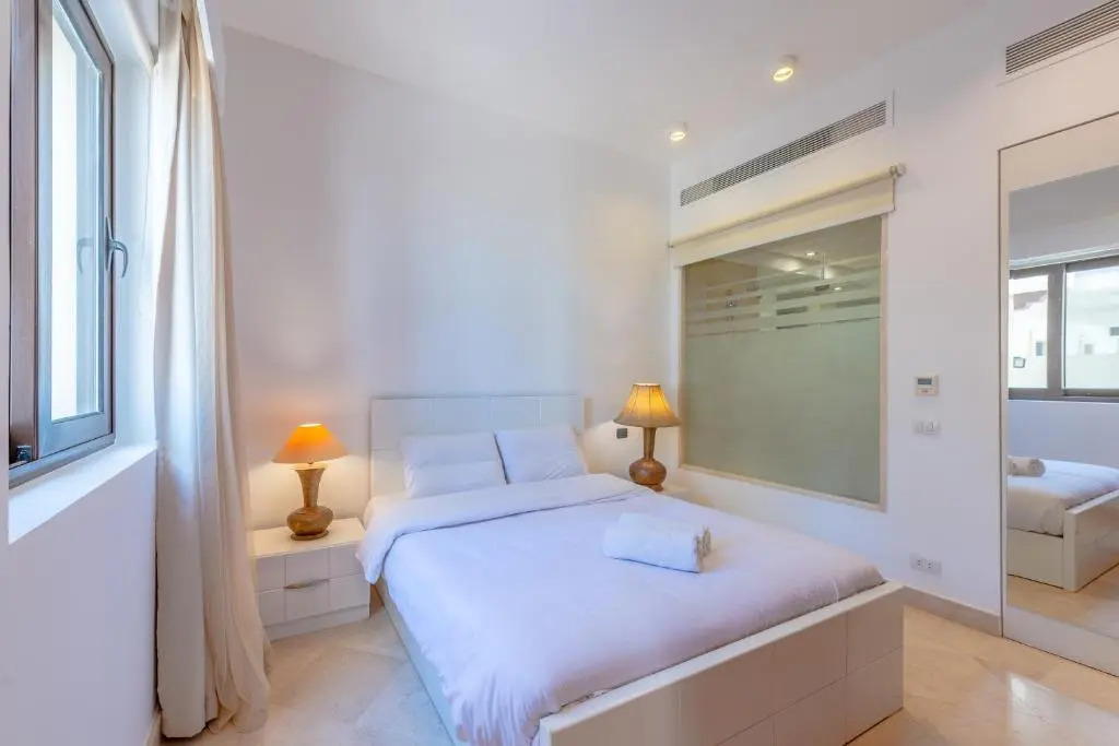 Classy 1-Bedroom Apartment in Ancient Sands with Pool View