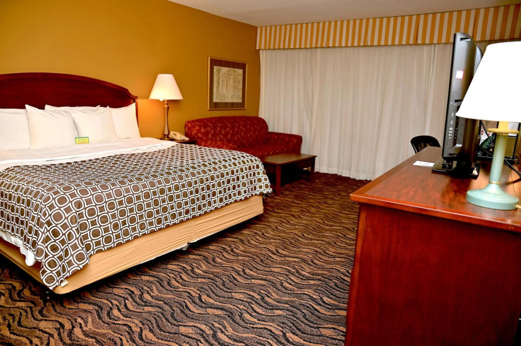 MCM Elegante Hotel & Suites Lubbock