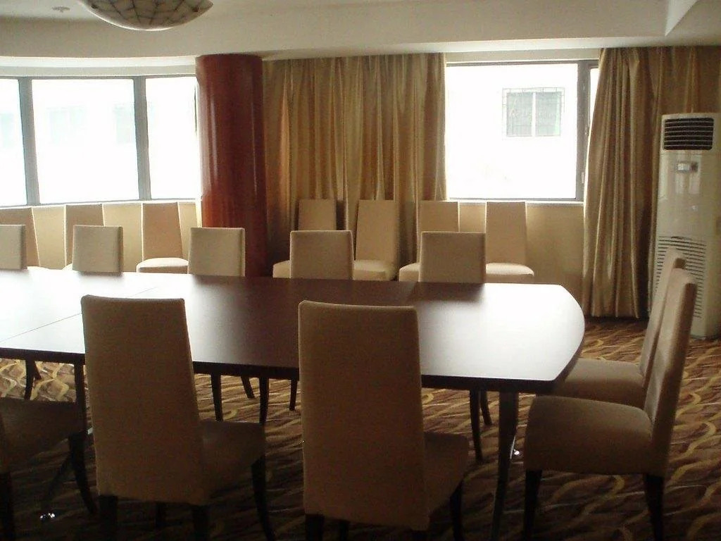 Jiuzhou Hotel