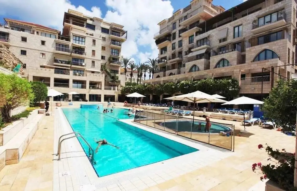 MAMAD - Deluxe 2BD Jaffa Dreams W Pool & Parking