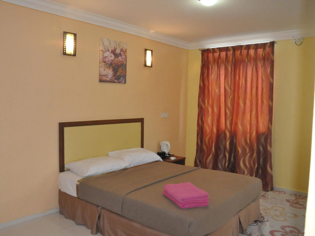 Saujana Hotel And Restaurant