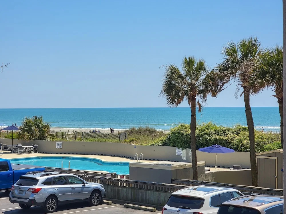 107 South Hampton 2 Bedroom Condo