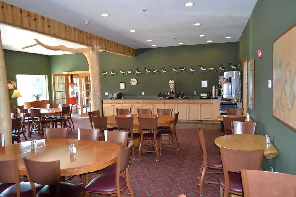 Crooked River Lodge