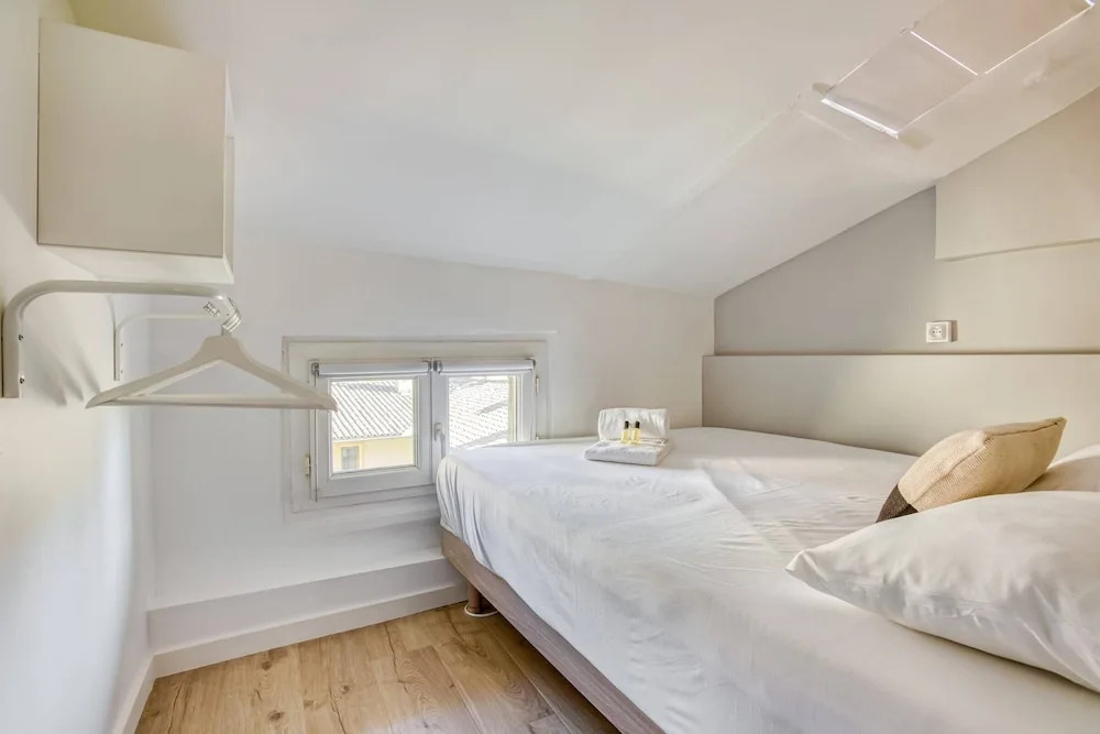 Sublime 2BR Flat in the Heart of Old Lyon