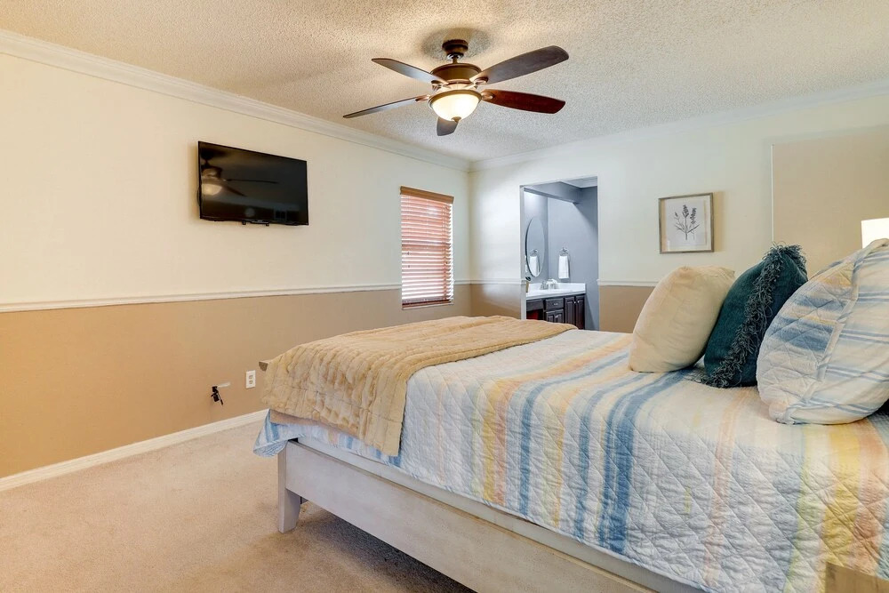 Valrico Vacation Rental 15 Mi to Tampa