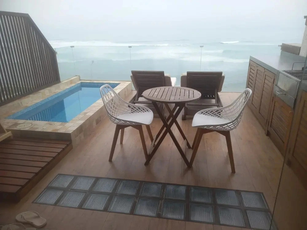 w Oceanview 2BR w Terrace in Punta Hermosa