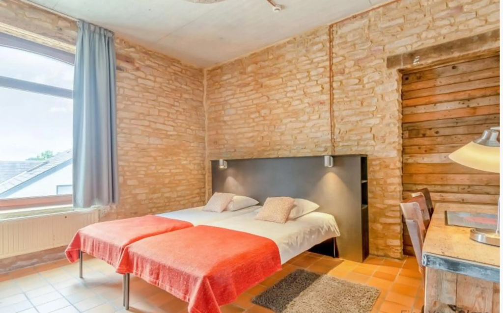 17 bedrooms villa with private pool enclosed garden and wifi at Florenville