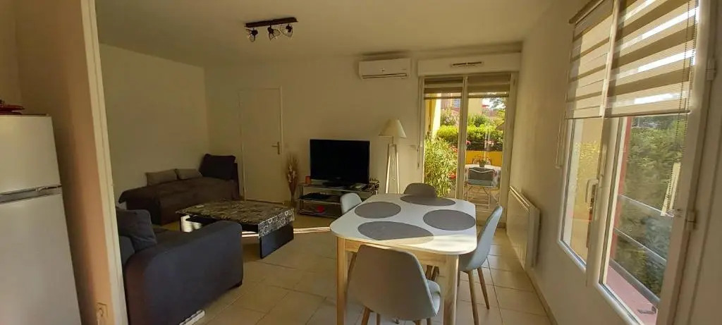 Var Roquebrune sur argens tres joli appartement