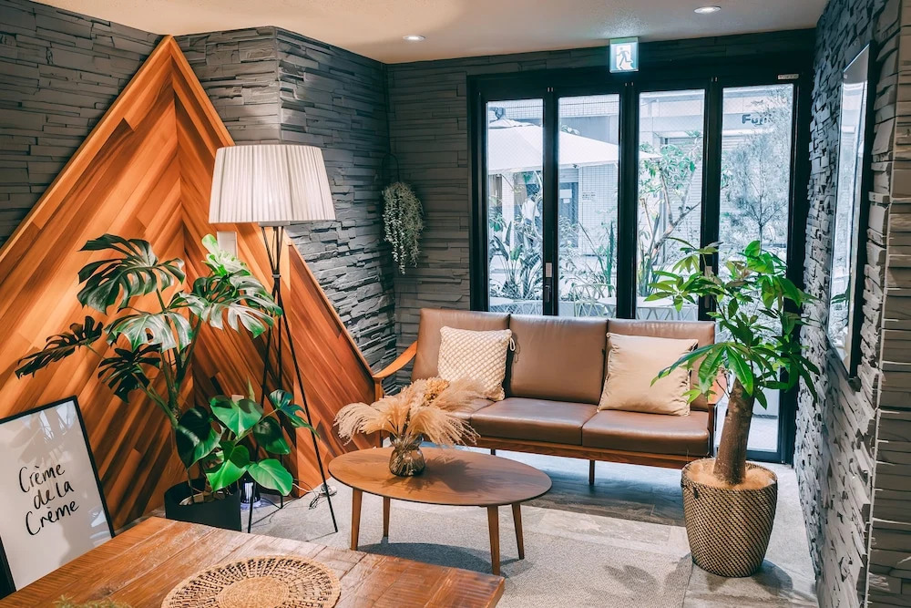 R Hotel Honmachi