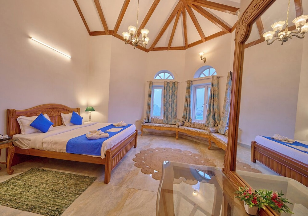 Emerald Stays Ooty by VOYE HOMES - Italian Luxury near Ooty Emerald Lake