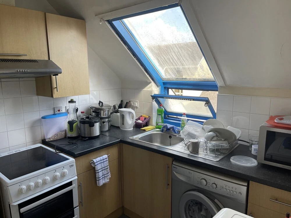 Charming 6-bed Apartment in Wembley Area