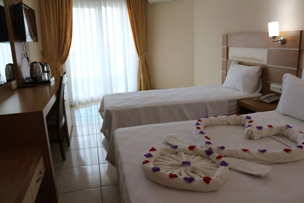 Green House City Hotel