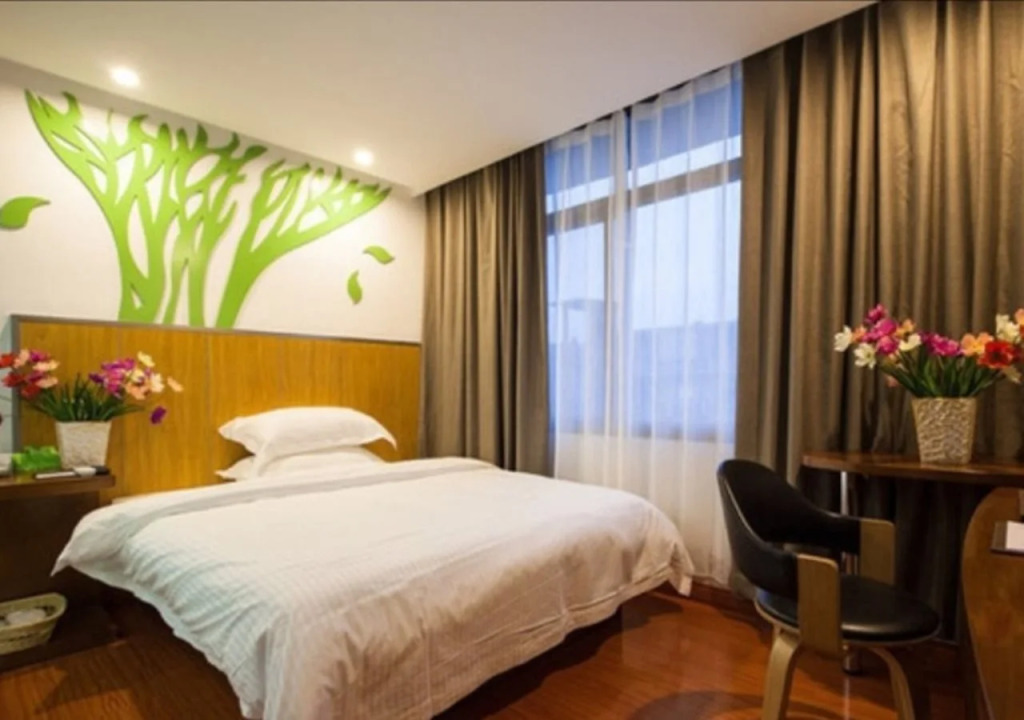 Vatica Tianjin Fifth Avenue Foreign Language Children's Hospital Hotel