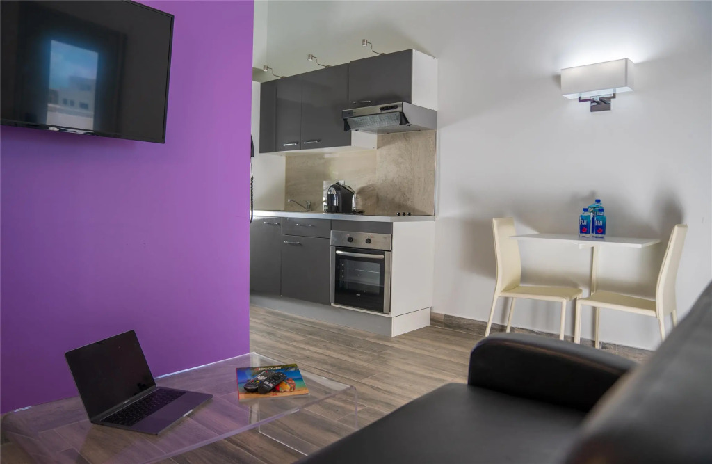 Commodore Suites, SureStay Collection by Best Western