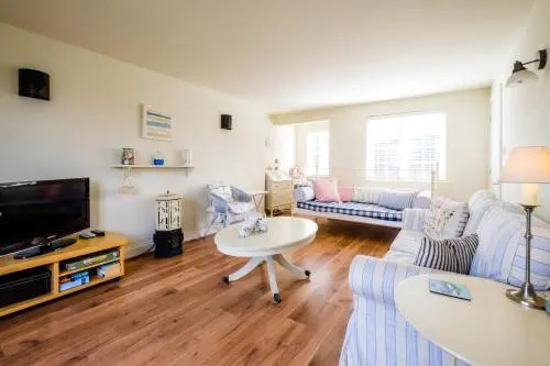 2 Bell Lodge, Thorpeness