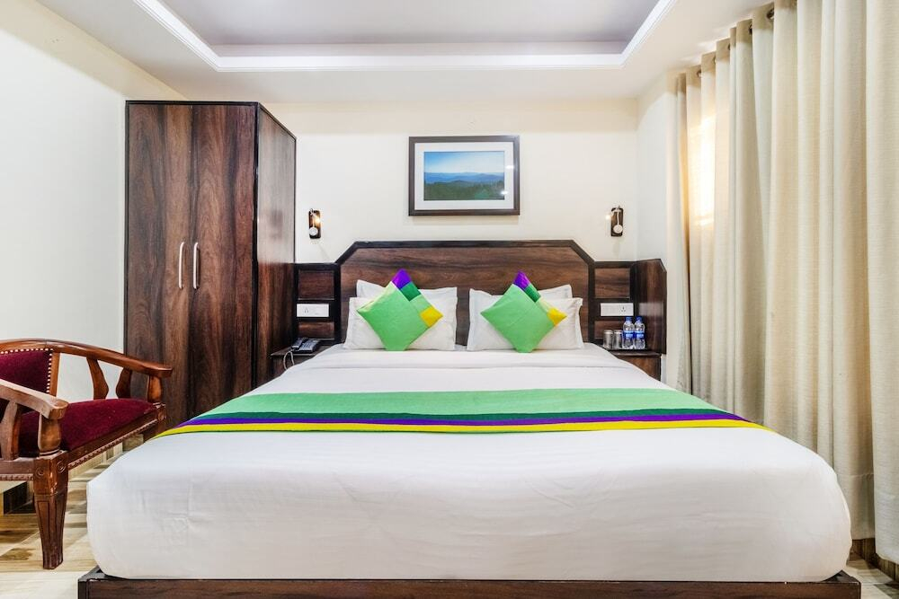 1 BR Guest house in Mall Road, Shimla, by GuestHouser (EFF3)