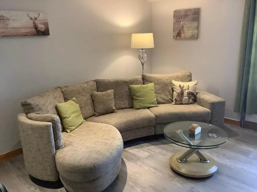 37 Farraline Court, City Centre apartment