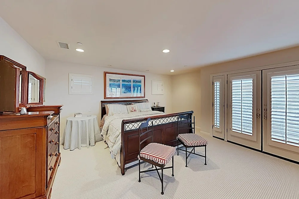 New Listing! Hillside Beach House w/ Ocean Views home